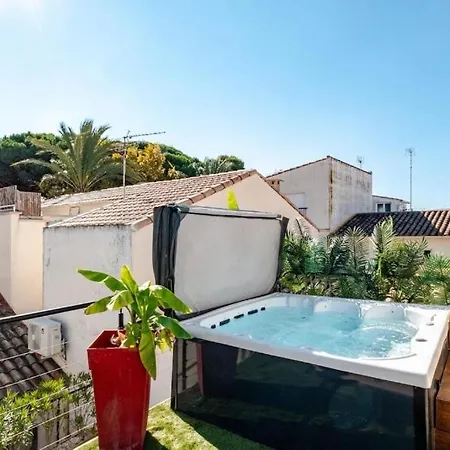 L'évasion, Townhouse, Jacuzzi, Sleeps 6 Hébergement de vacances *