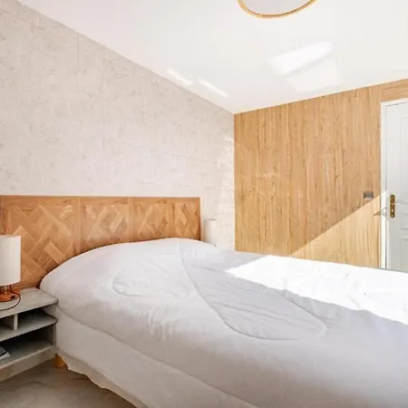 L'évasion, Townhouse, Jacuzzi, Sleeps 6 Le Grau-du-Roi